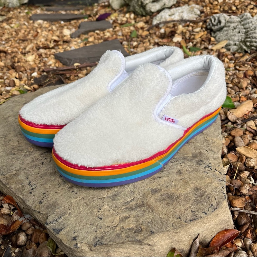 Rainbow Platform Vans 🌈 with FUZZY canvas. KIDS 7